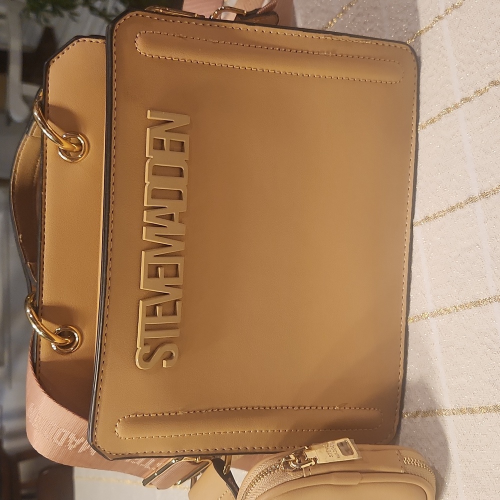 Steve Madden Bevelyn convertible crossbody bag in faux leather